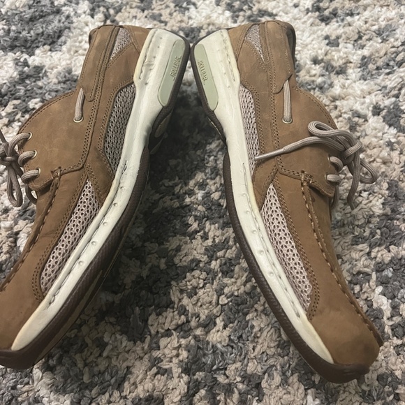 DUNHAM MEN'S CAPTAIN BOAT SHOE. SIZE 11 2E - Picture 3 of 9